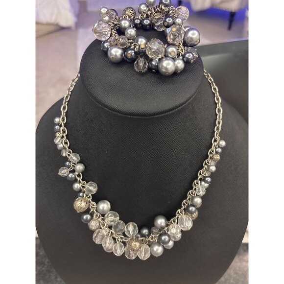 Premier Designs Silver Chain Necklace & Bracelet Set With Clear & Gray Beads - Picture 2 of 13